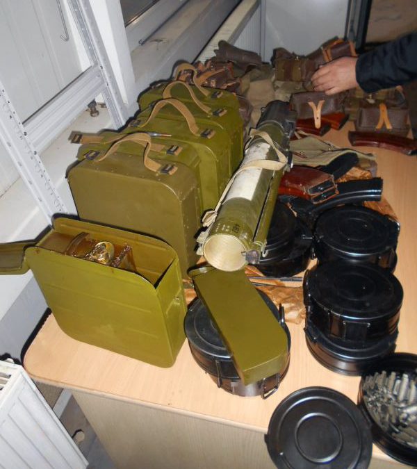 Россиянин пытался привезти из Украины магазины к автоматам и пулемётные ленты