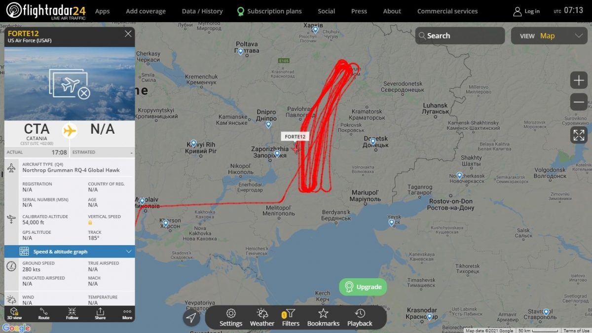 Американский дрон ВС RQ-4 снова остался без связи со спутниками в ходе миссии у границ РФ
