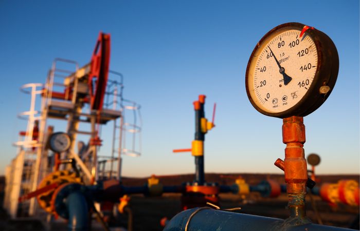 Получит вакцину: цена нефти дойдет до 80 долларов за баррель