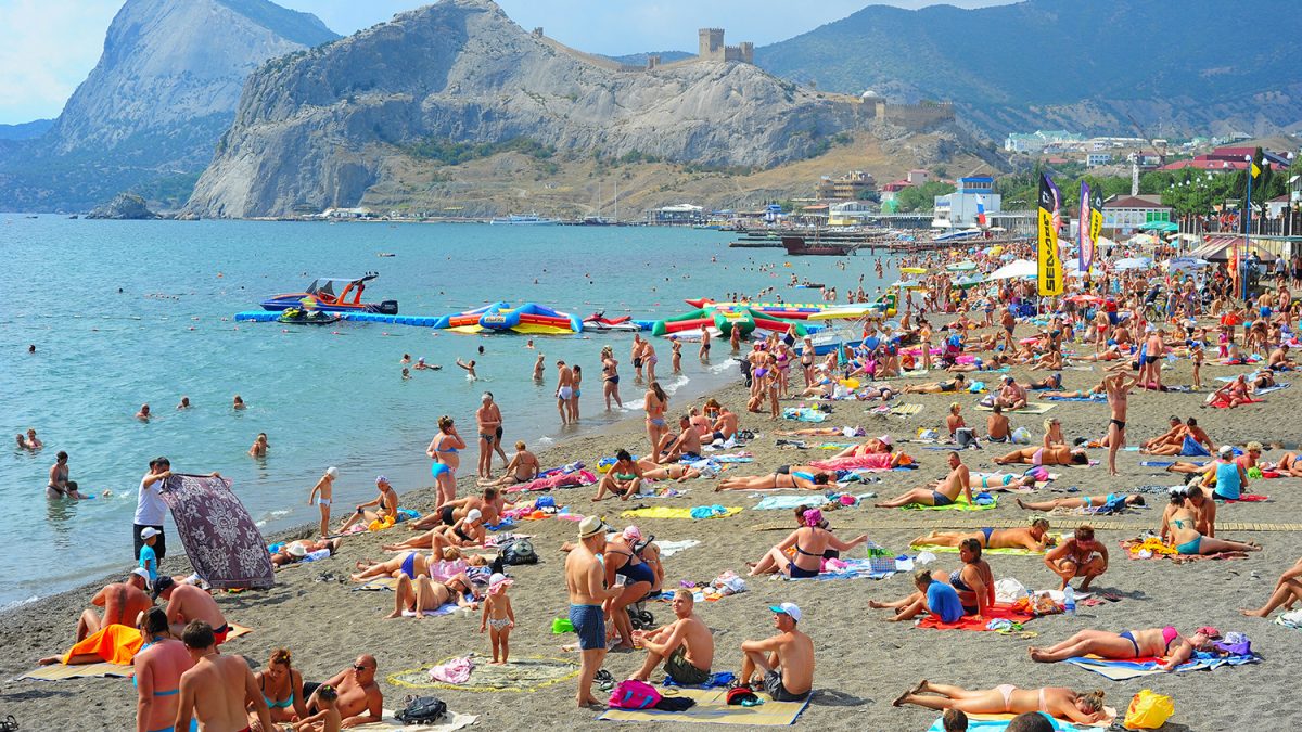 Астролог порекомендовал отдыхающим быть осторожными в Крыму