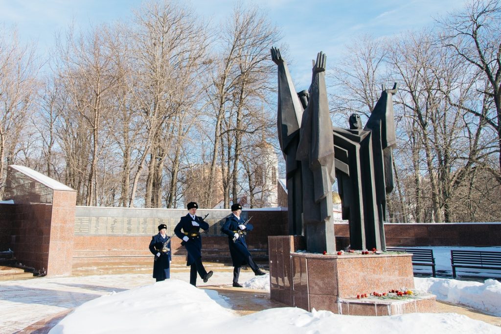 В Липецке почтили память павших воинов-интернационалистов