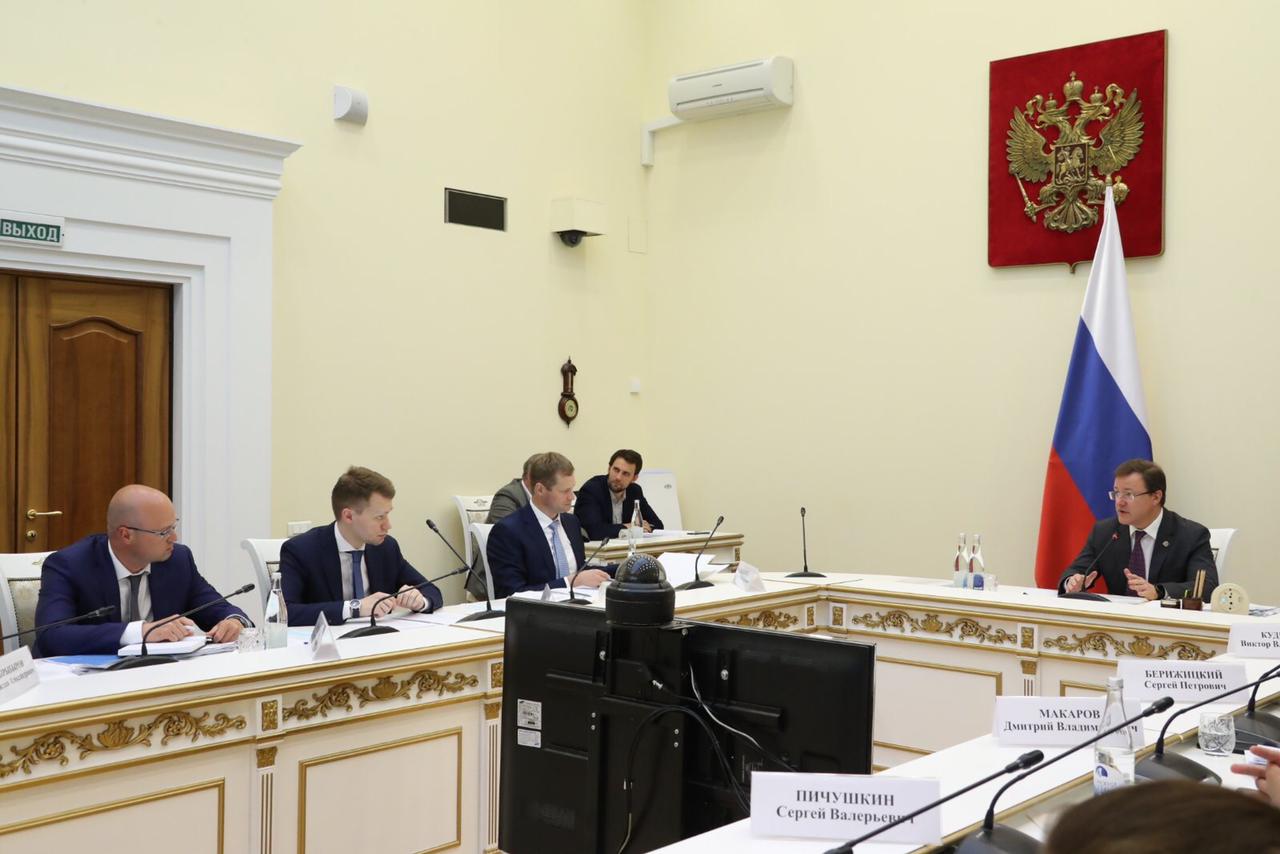 Глава Самарской области поставил задачу до конца года решить проблемы дольщиков не менее 8 объектов