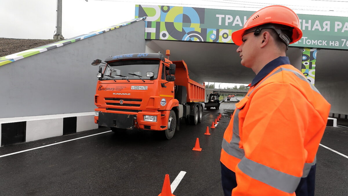 В южной части Томска запущено движение на новой транспортной развязке