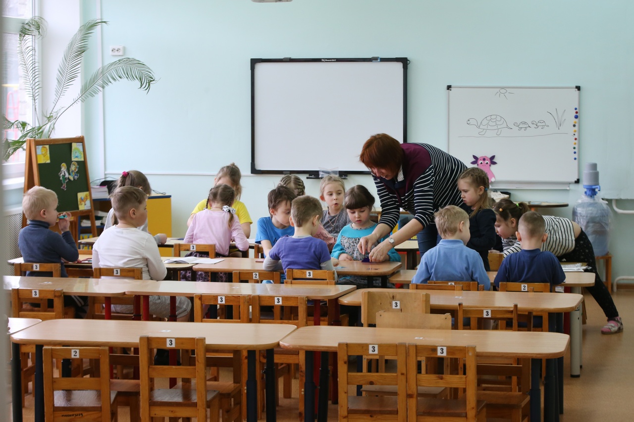 В Калининградской области на выплаты педагогам к 1 сентября направляют порядка 300 млн рублей
