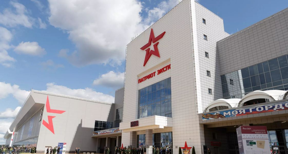 Дюмин принял участие в Международном военно-техническом форуме форуме «Армия-2021»