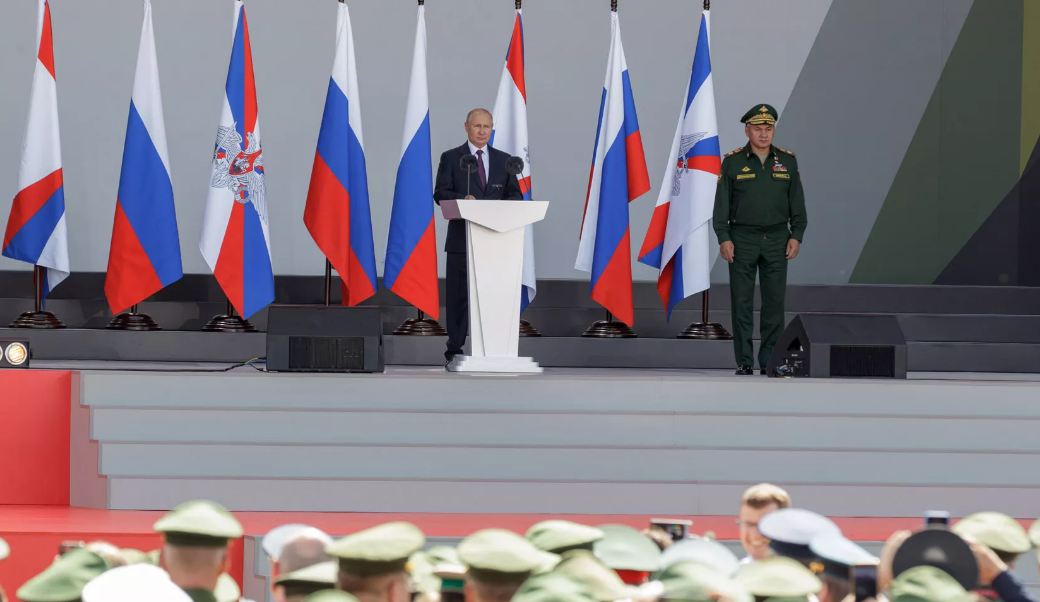Дюмин принял участие в Международном военно-техническом форуме форуме «Армия-2021»