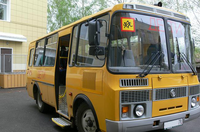 Десять школьных автобусов получит Томская область до конца года