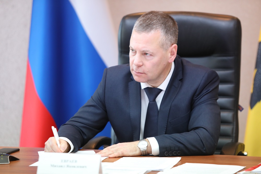 ​Врио губернатора Михаил Евраев поддержал предложения врачей и Роспотребнадзора о введении дополнительных ограничительных мер