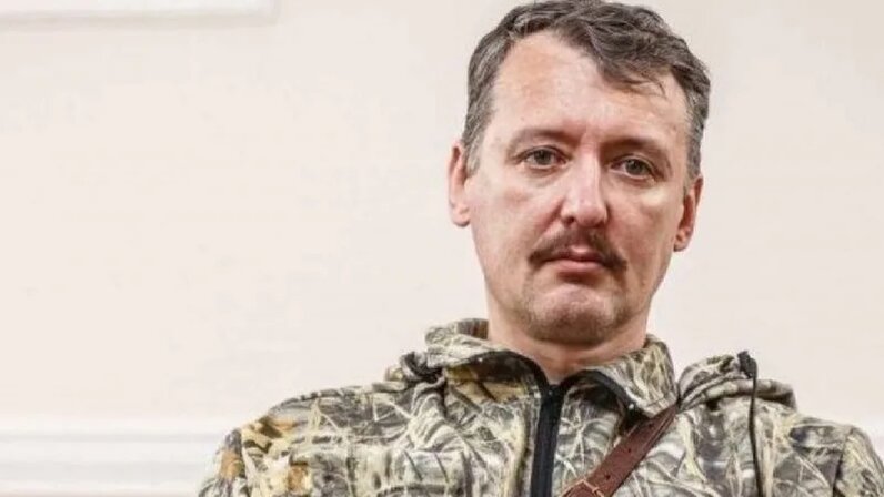 Военный Стрелков спрогнозировал грядущую масштабную войну на Донбассе