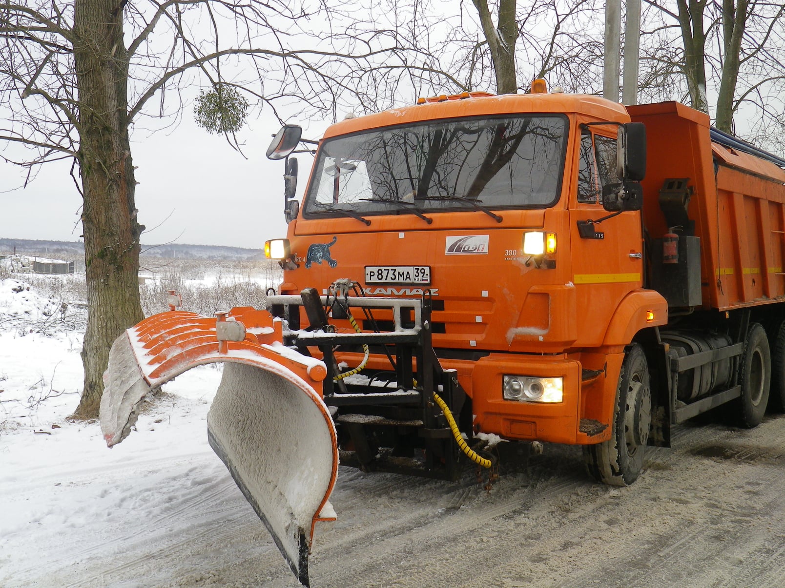 В Калининградской области власти отчитались о готовности дорожных служб к зиме