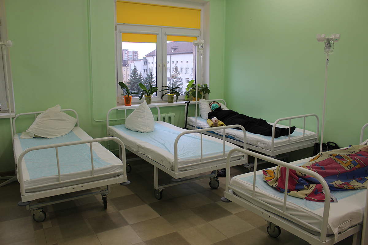 В Калининградской области в 2021 году 350 больных аутоимунными заболеваниями получили медпомощь