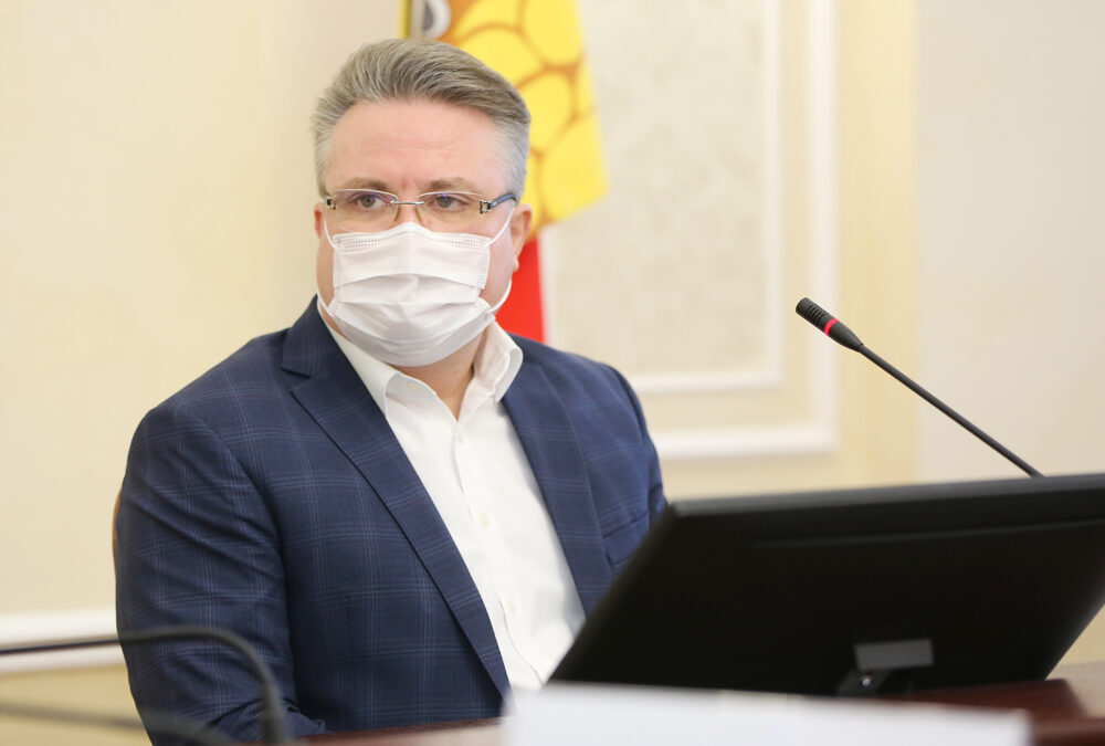 На совещании у мэра Воронежа обсудили борьбу с пандемией и актуальные вопросы благоустройства
