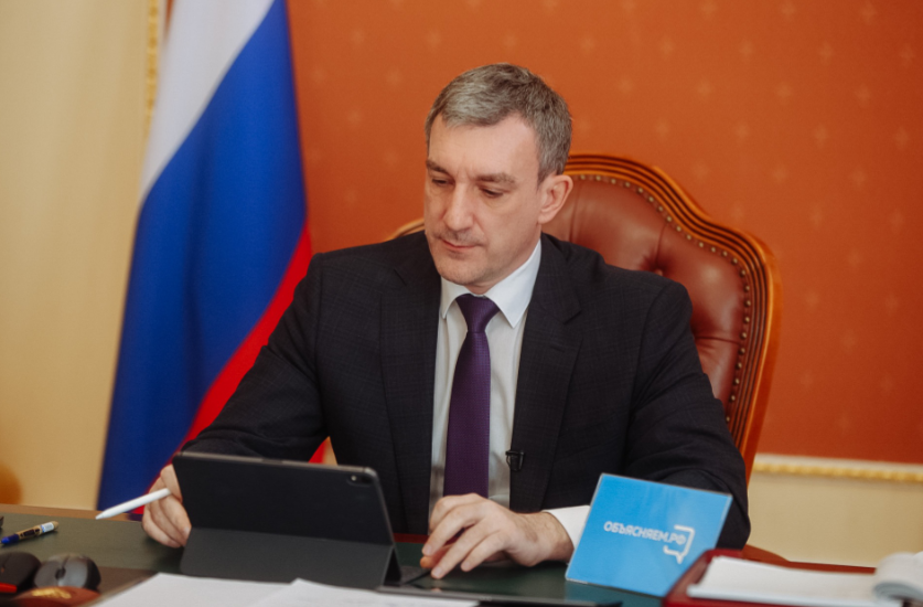 Амурчане адресовали Василию Орлову 350 вопросов
