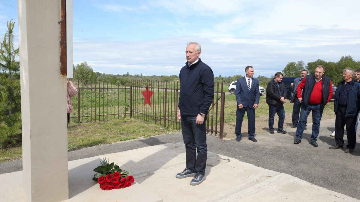 Сделать жизнь людей лучше - первостепенная задача»: глава региона проверил положение дел в Кривошеинском районе