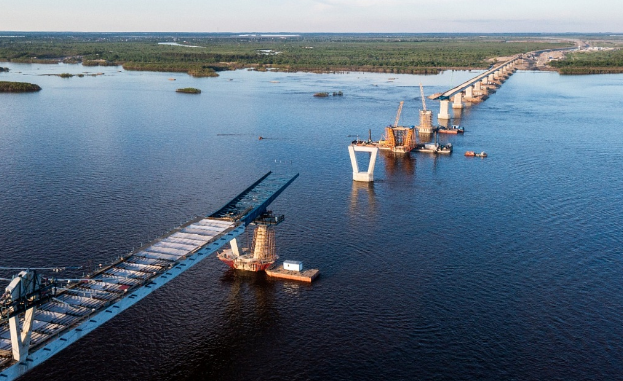 Губернатор Орлов: В августе будет проведена стыковка нового моста через Зею