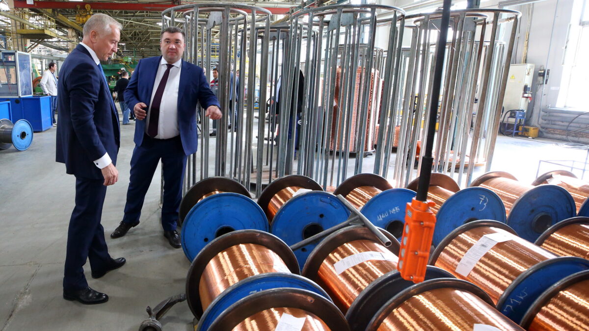 Владимир Мазур высоко оценил производственный потенциал томского «Сибкабеля»