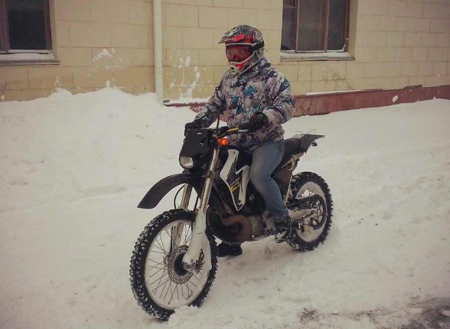 Тюменский мотоциклист Богданов рассказал, как избежать травм начинающему водителю