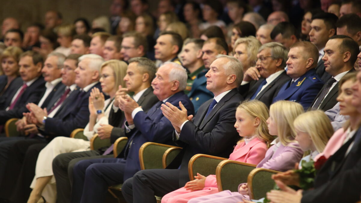 В Томске состоялась инаугурация нового губернатора Владимира Мазура
