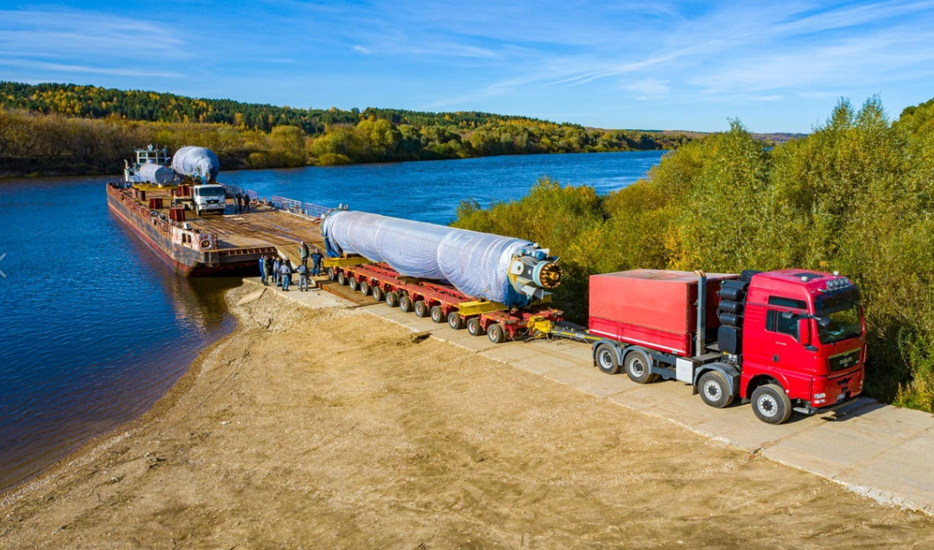 Продолжается доставка крупногабаритных грузов для новых установок "Щекиноазота"