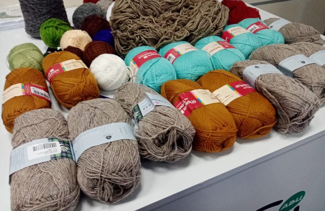 «Приморье Zа наших. Шаг к Победе!»: в крае проходит флешмоб по вязанию носков для военнослужащих, участников СВО