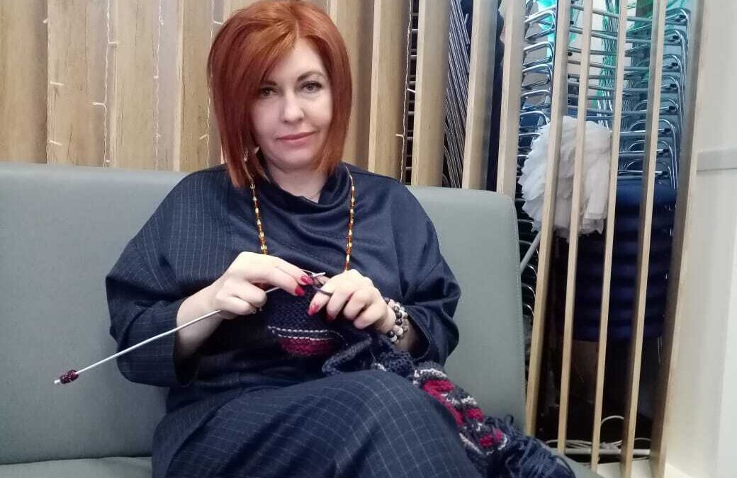 «Приморье Zа наших. Шаг к Победе!»: в крае проходит флешмоб по вязанию носков для военнослужащих, участников СВО