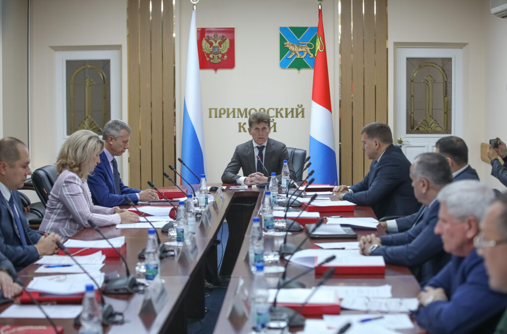Мобилизация в Приморье завершена, участникам отряда «Тигр» вручили символы морской пехоты