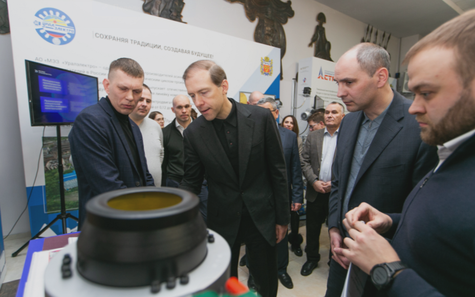 Министр промышленности и торговли РФ Денис Мантуров в ходе визита в Орск оценил работу промышленного сектора