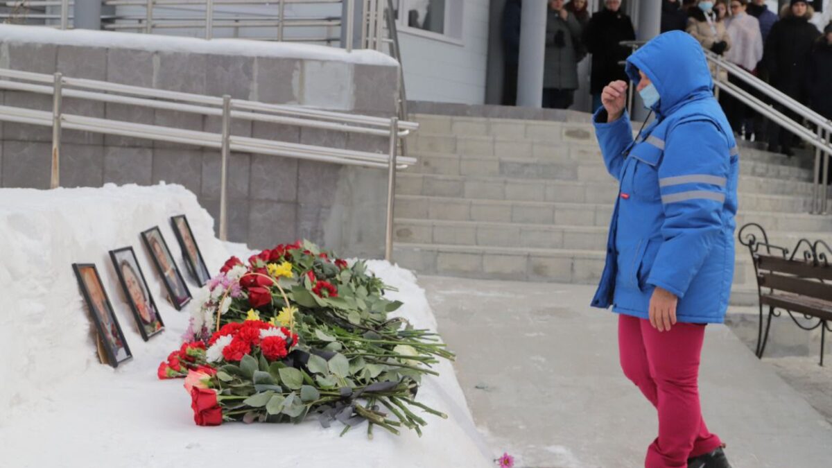 В Томской области сегодня — день траура по четырем медикам, погибшим в ДТП