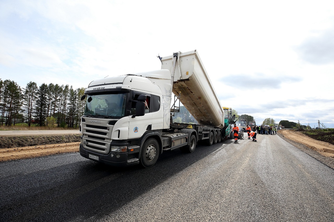 Почти 240 километров автодорог отремонтировала Томская область в 2022 году по нацпроекту