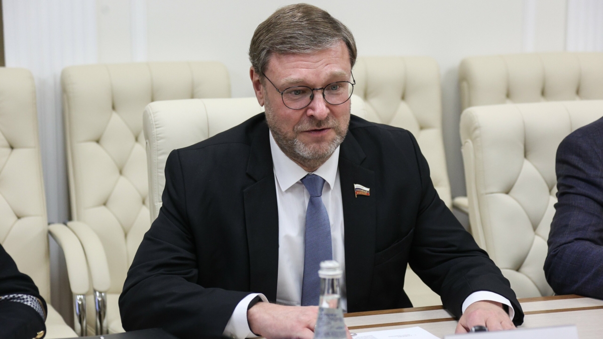 Военные биолаборатории США на Украине готовили «идеальный вирус» против русских