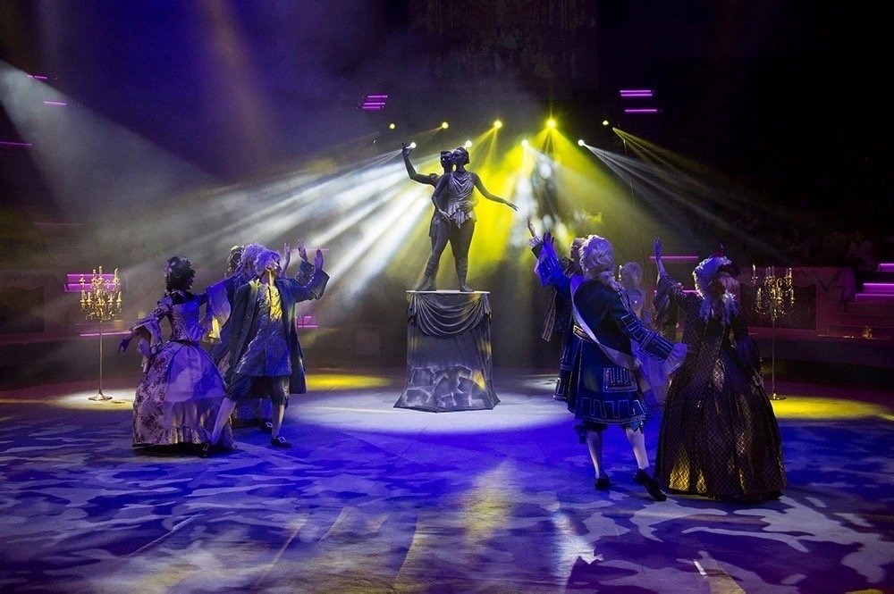 В Тюмени в цирке показывают шоу “Эпохи”