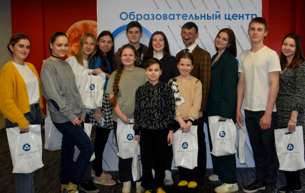 Специалисты химического цеха НВ АЭС организовали мастер-класс школьникам Воронежского центра дополнительного образования
