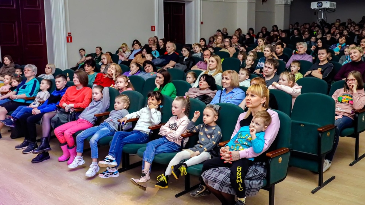 В рамках проекта «Щекинский метод. Театры – детям!» юным зрителям показали спектакль-мюзикл