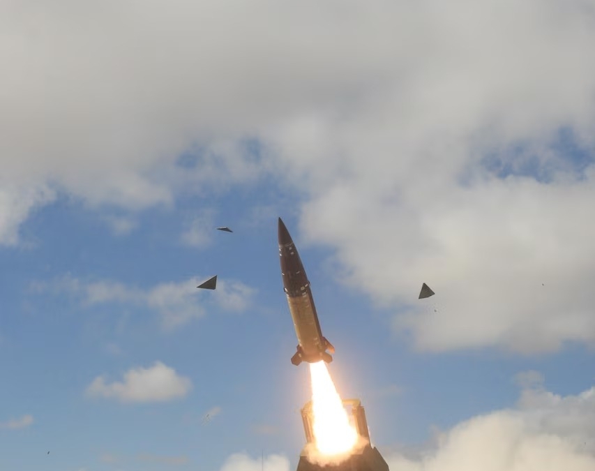 Украинская сторона хочет добиться поставок снарядов из США вместо британских