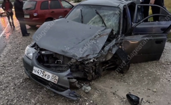 Два человека погибли и четверо пострадали в ДТП в Дагестане