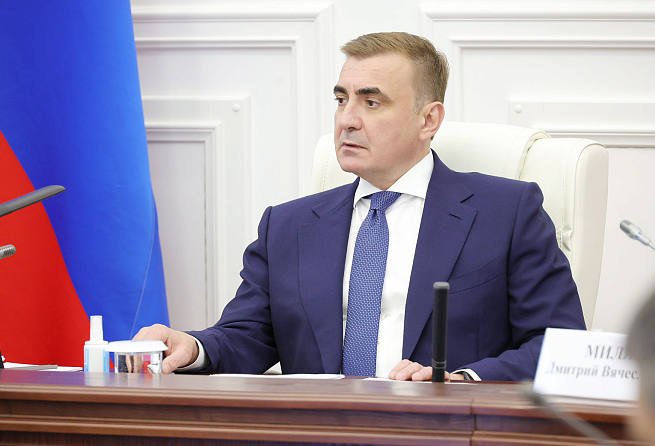 Алексей Дюмин поставил задачи правительству региона по итогам ПМЭФ-2023