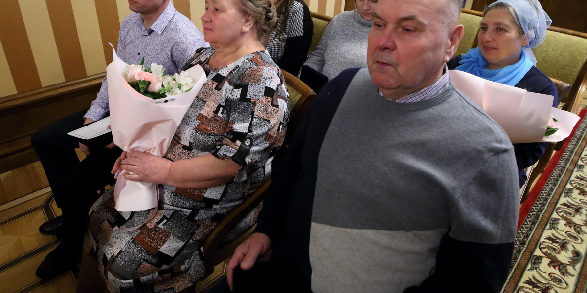 Многодетные семьи из Томской области получили награду «Родительская доблесть»