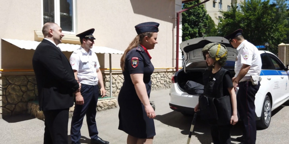 Мечту мальчика из Пятигорска исполнили сотрудники Госавтоинспекции