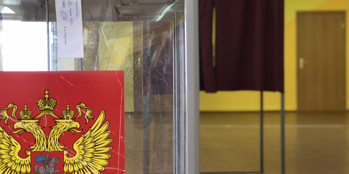 Центризбирком выявил у двух кандидатов на пост президента России большое количество брака в собранных ими подписях за выдвижение