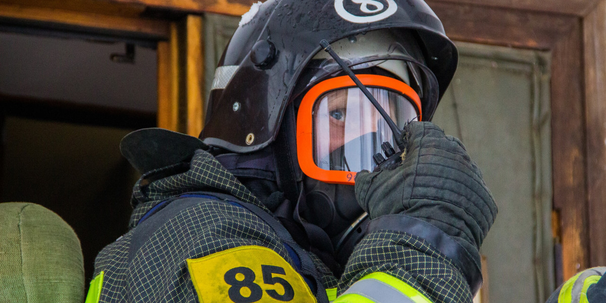 В Саранске вспыхнул пожар на мебельном складе