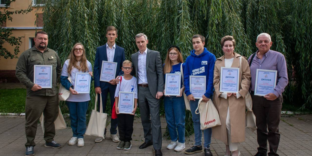 Василий Анохин поздравил участников первого регионального форума молодежных инициатив «Будущее за нами»