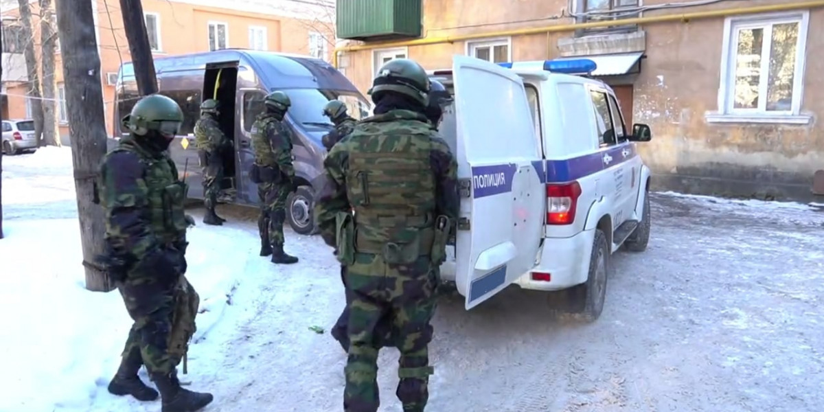 Жителям Новосибирской области предъявлено обвинение за попытку совершения теракта в столице Алтайского края