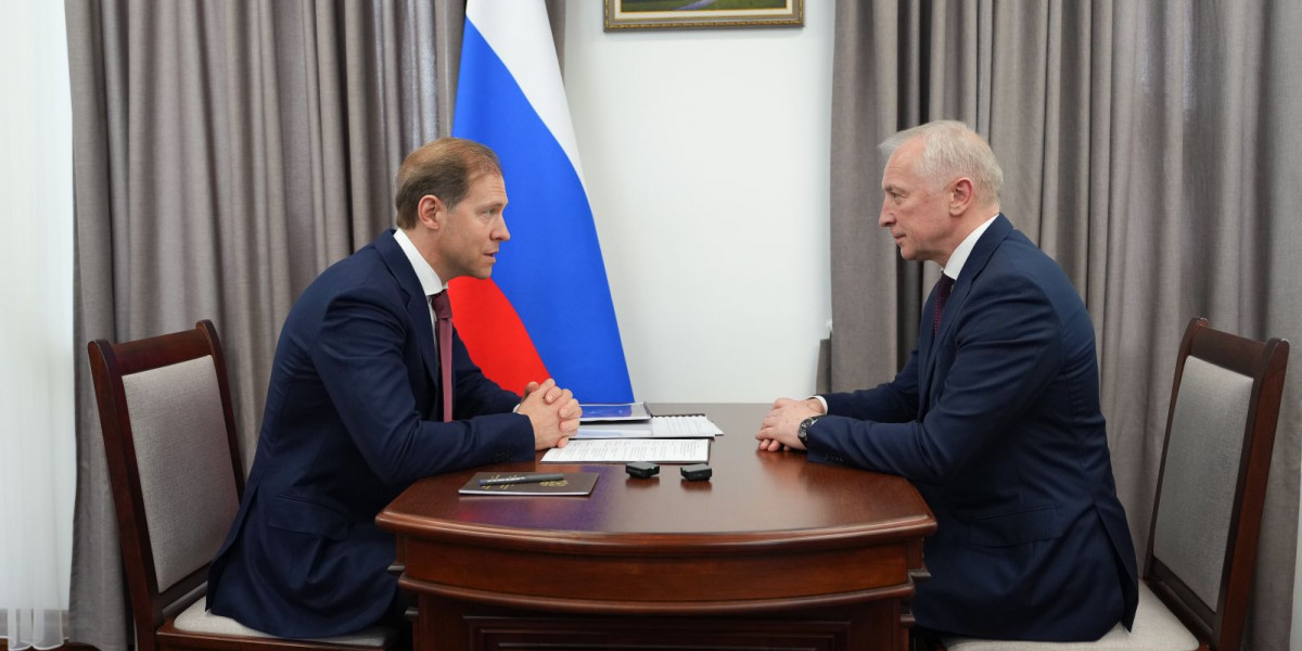 Денис Мантуров и Владимир Мазур открыли на ГОК «Ильменит» новую производственную линию