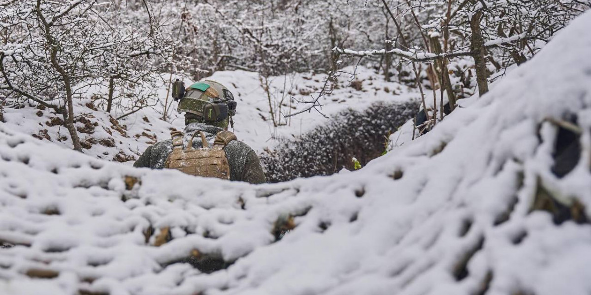 Бои в Авдеевке истощили украинскую армию, боевые действия кажутся военнослужащим ВСУ бесконечными, а сами боевики вынуждены сидеть в окопах с мертвецами