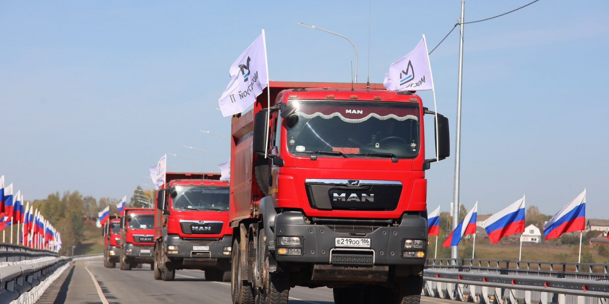 Автомобильное движение открылось на новом мосту через Яю в Томской области