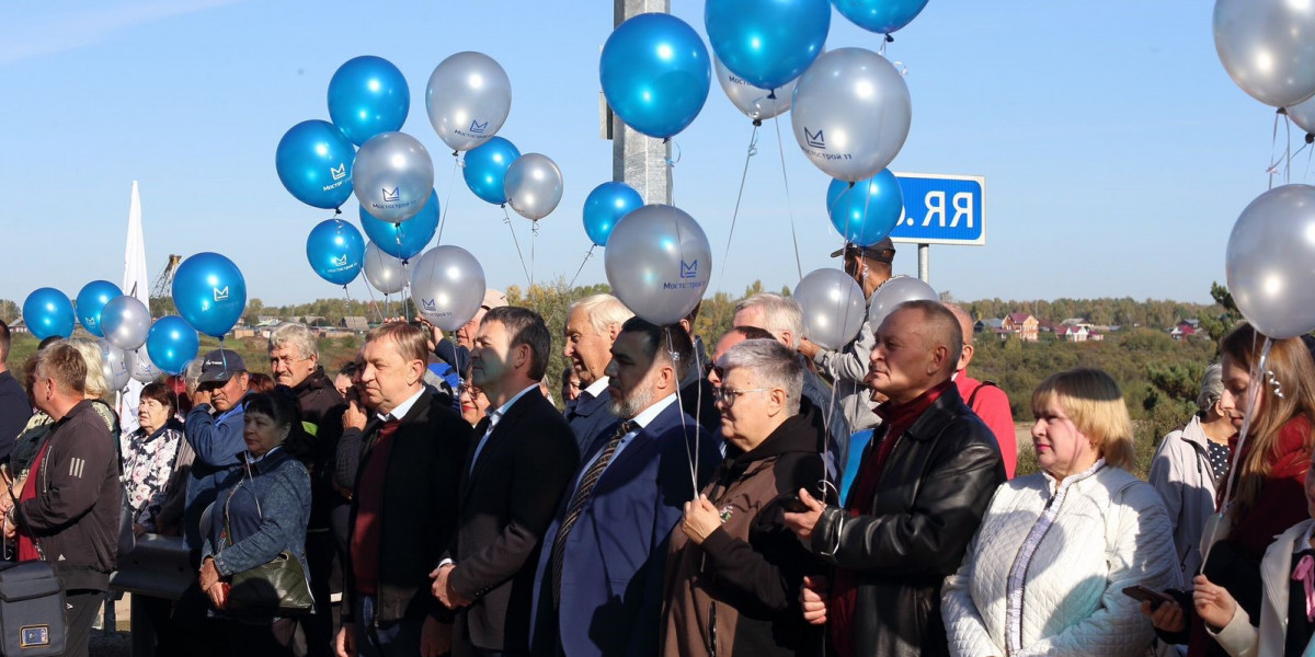 Автомобильное движение открылось на новом мосту через Яю в Томской области