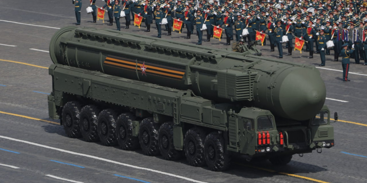 Военный волонтер, публицист и политолог Алексей Живов оценил вероятность нанесения Россией ядерного удара по Европе редакции