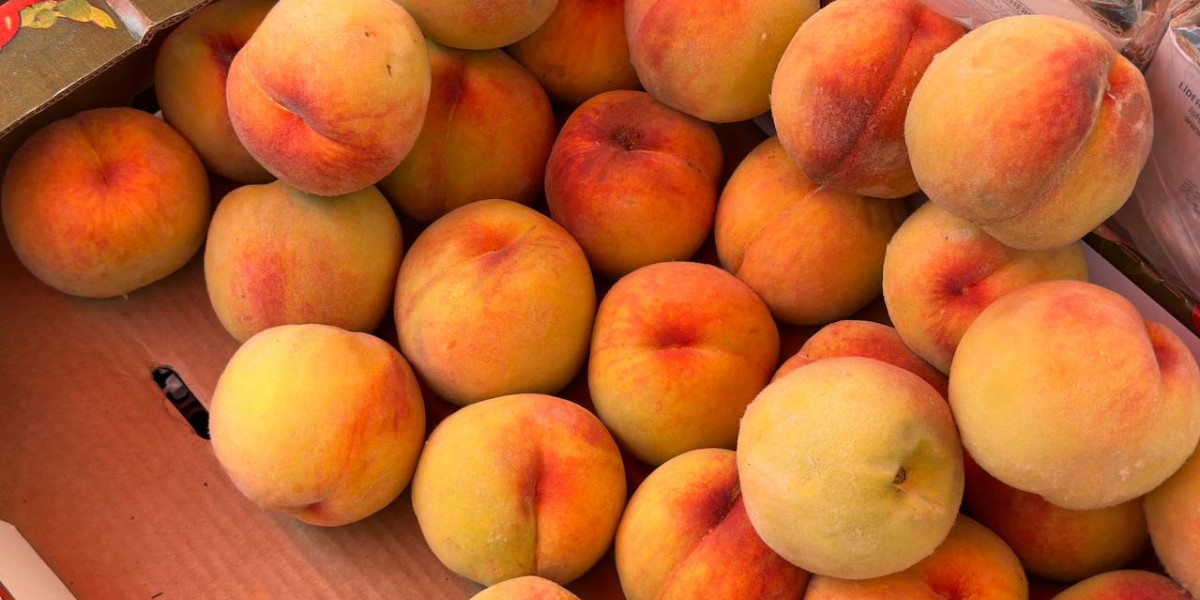 Диетолог Садыков назвал фрукты и ягоды, которые не надо брать ранней весной