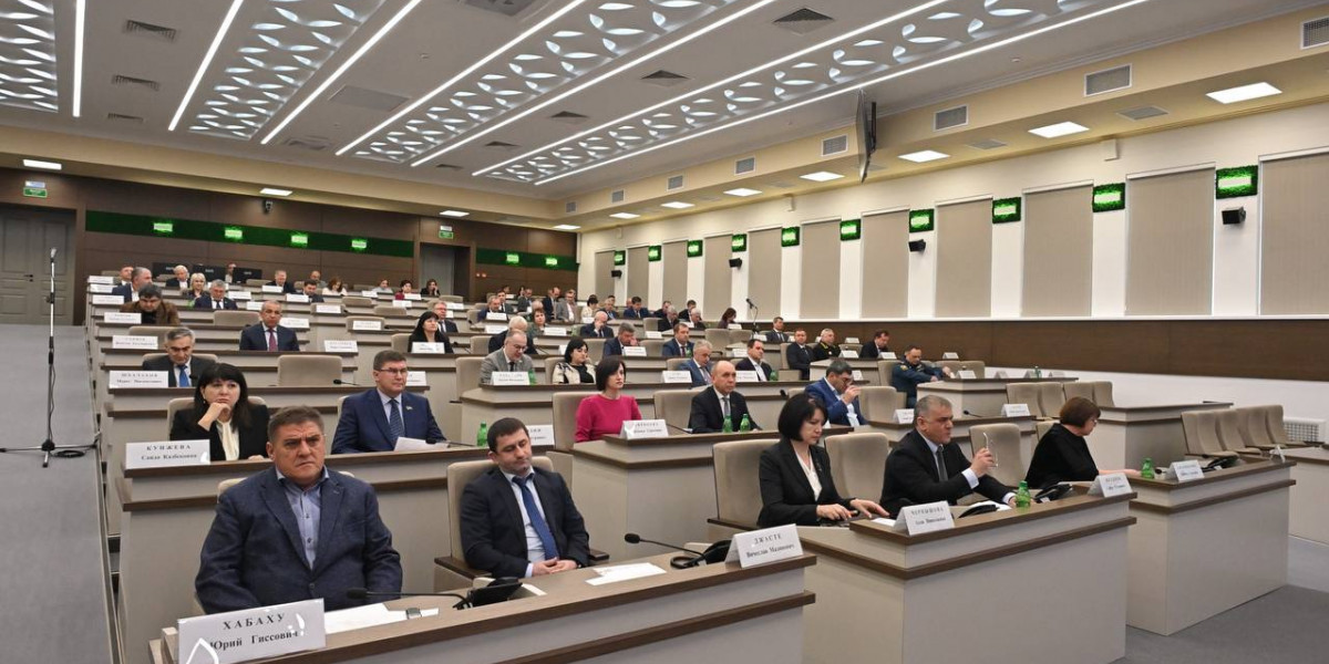 Парламент Адыгеи провел первое в 2024 году заседание