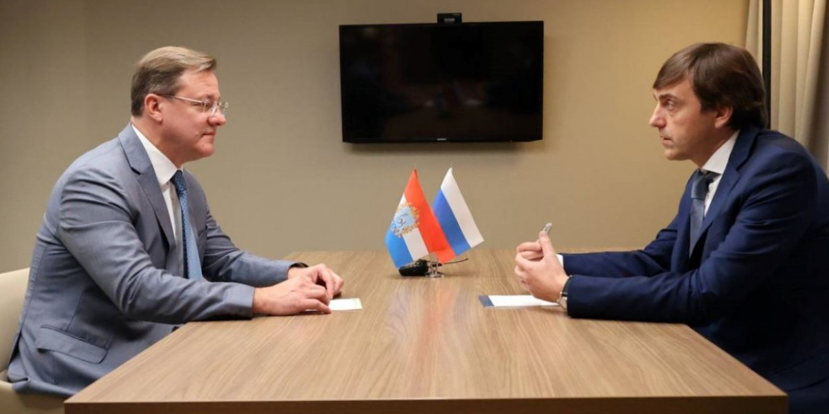 Дмитрий Азаров поблагодарил Сергея Кравцова за поддержку проектов по строительству и капремонту школ в Самарской области